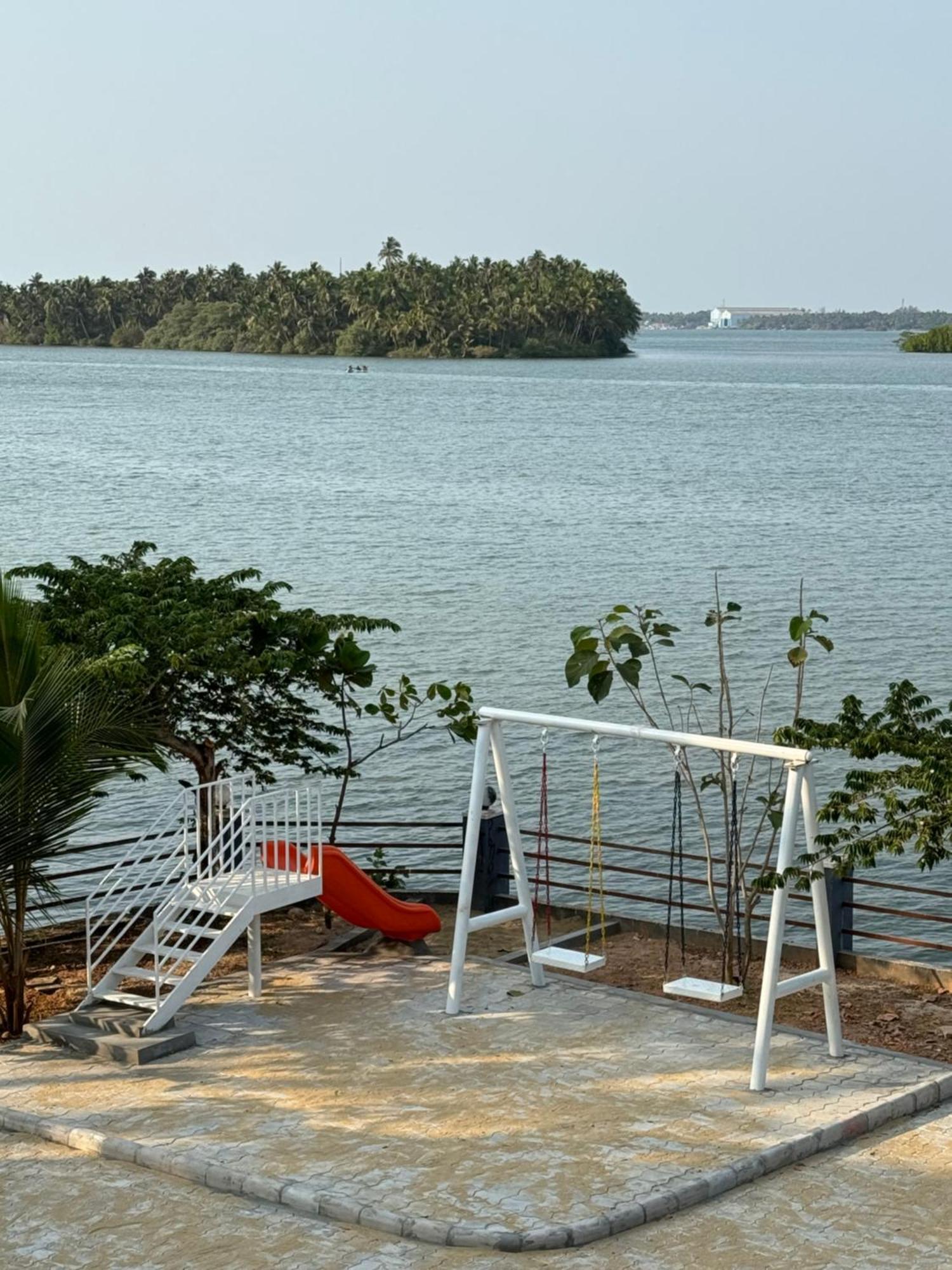 The Backwater Homestay 우두피 외부 사진